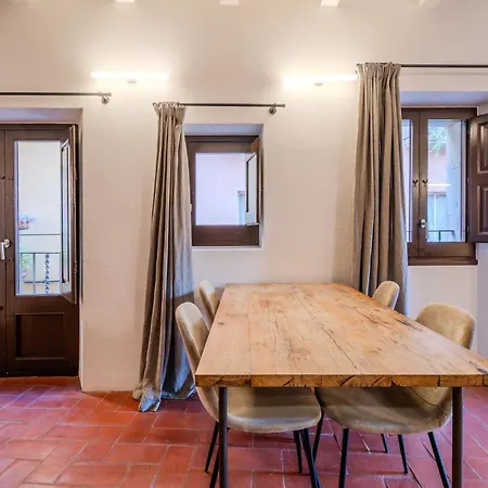 Flateli Santa Clara 11 * خيرونا